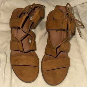 Women Sandals size 6.5 never been worn